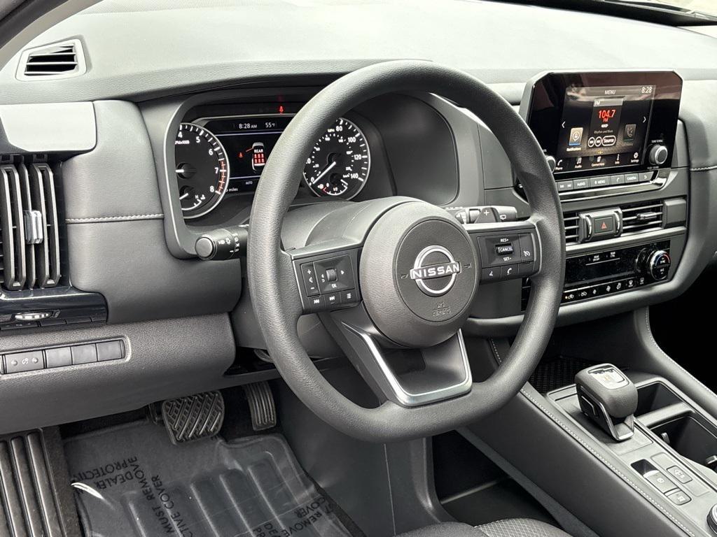 new 2025 Nissan Pathfinder car, priced at $40,530