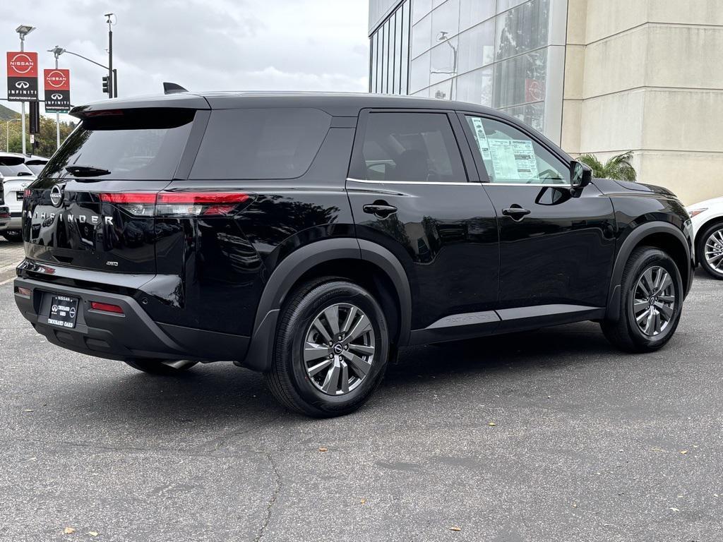 new 2025 Nissan Pathfinder car, priced at $40,530