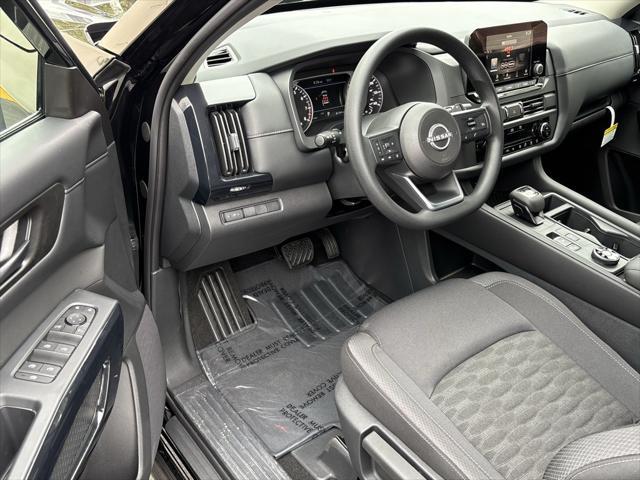 new 2025 Nissan Pathfinder car, priced at $40,030