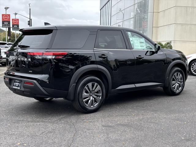 new 2025 Nissan Pathfinder car, priced at $40,030