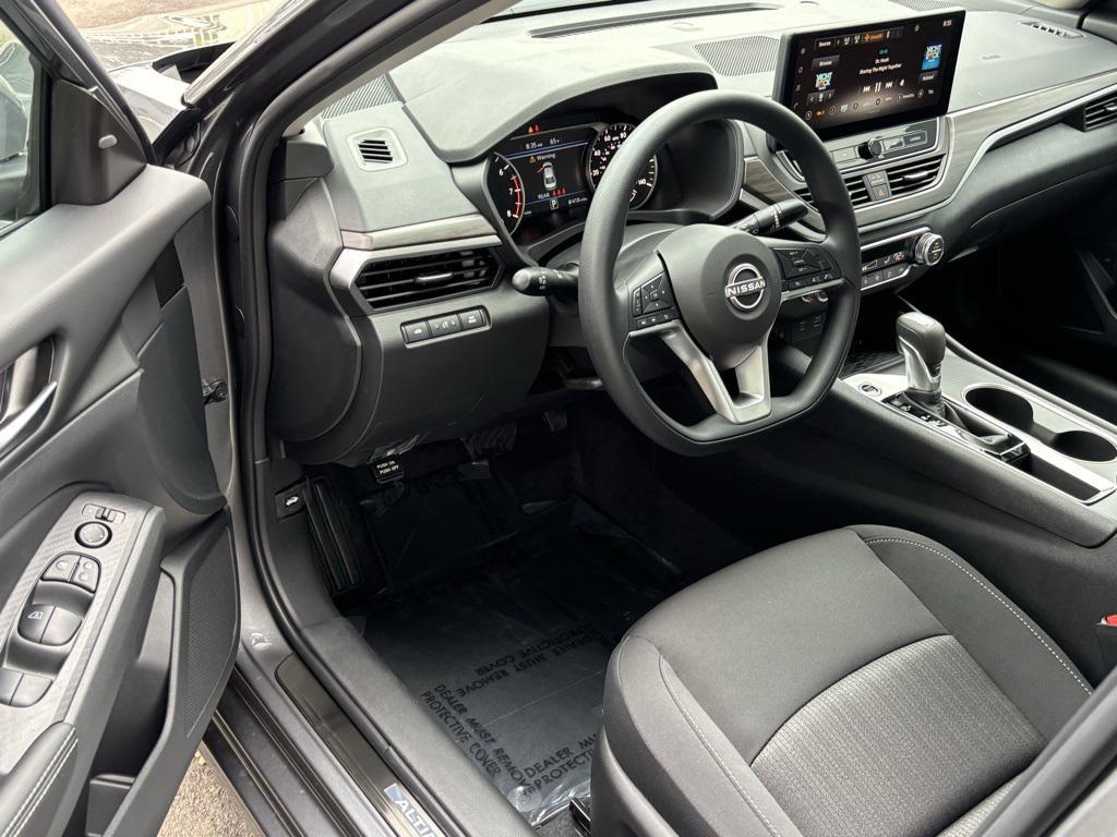 new 2025 Nissan Altima car, priced at $30,555