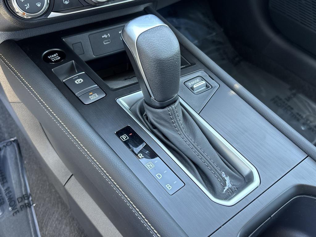 new 2025 Nissan Kicks car, priced at $26,920