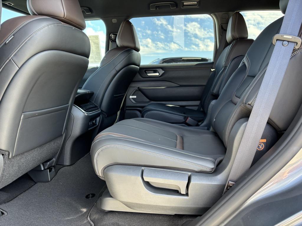 new 2026 Nissan Armada car, priced at $68,345