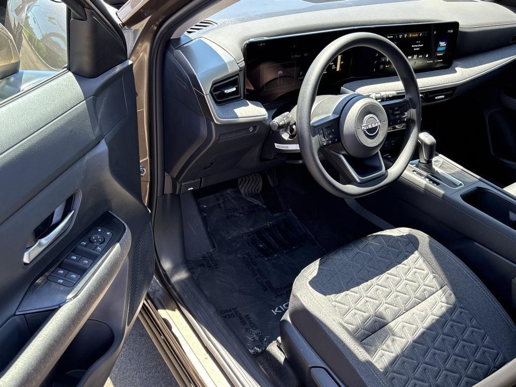new 2025 Nissan Kicks car, priced at $25,595