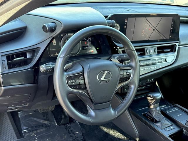 used 2022 Lexus ES 300h car, priced at $28,650