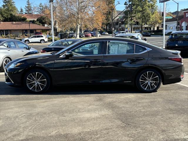 used 2022 Lexus ES 300h car, priced at $28,650