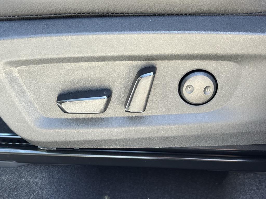 new 2025 Nissan Murano car, priced at $38,165