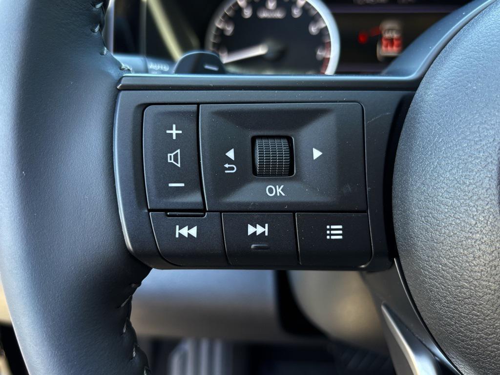 new 2025 Nissan Pathfinder car, priced at $44,145