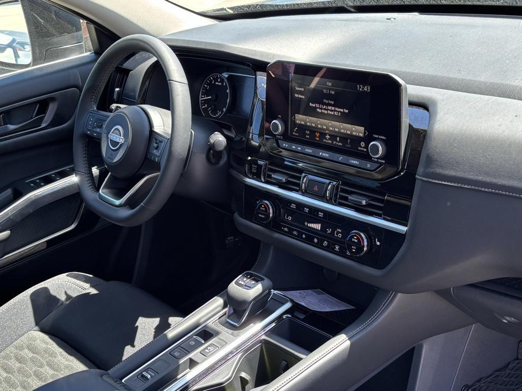 new 2025 Nissan Pathfinder car, priced at $44,145