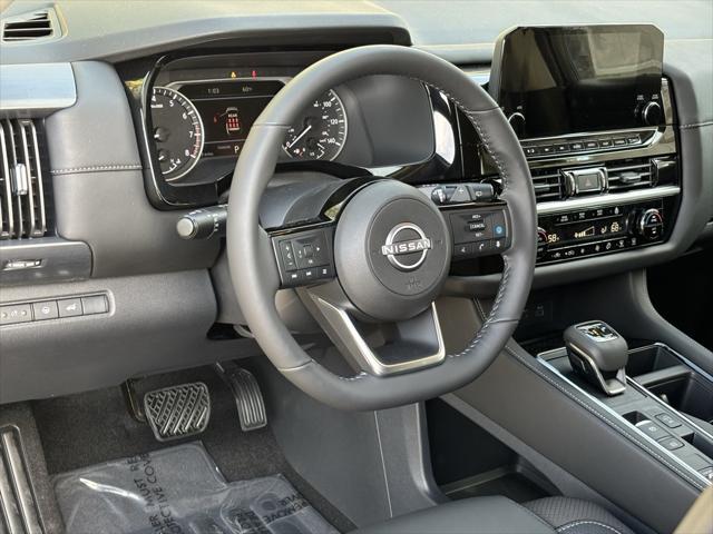 new 2025 Nissan Pathfinder car, priced at $47,015