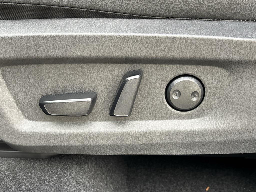 new 2025 Nissan Murano car, priced at $38,715