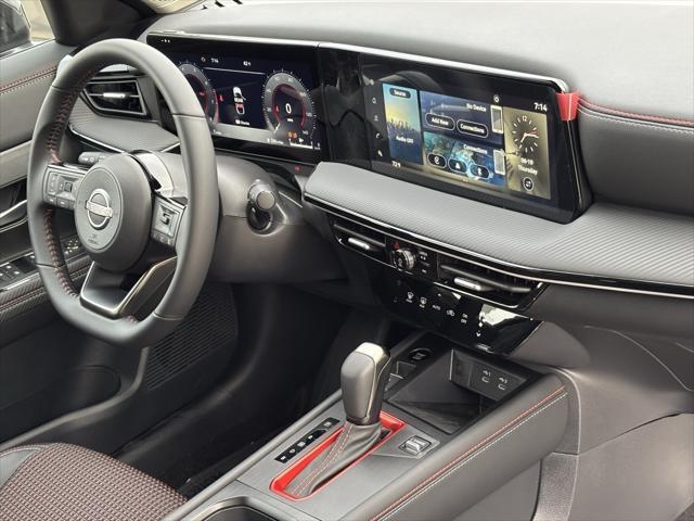 new 2025 Nissan Kicks car, priced at $27,950