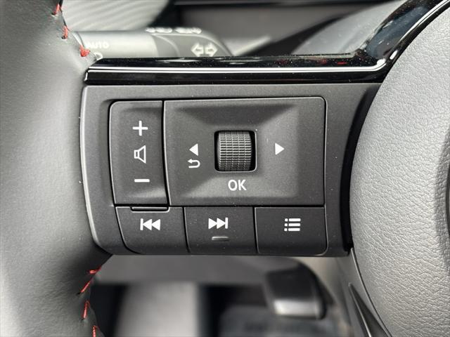 new 2025 Nissan Kicks car, priced at $27,950