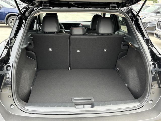 new 2025 Nissan Kicks car, priced at $27,950