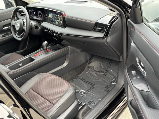 new 2025 Nissan Kicks car, priced at $27,950