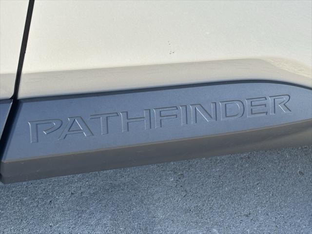 new 2024 Nissan Pathfinder car, priced at $41,411