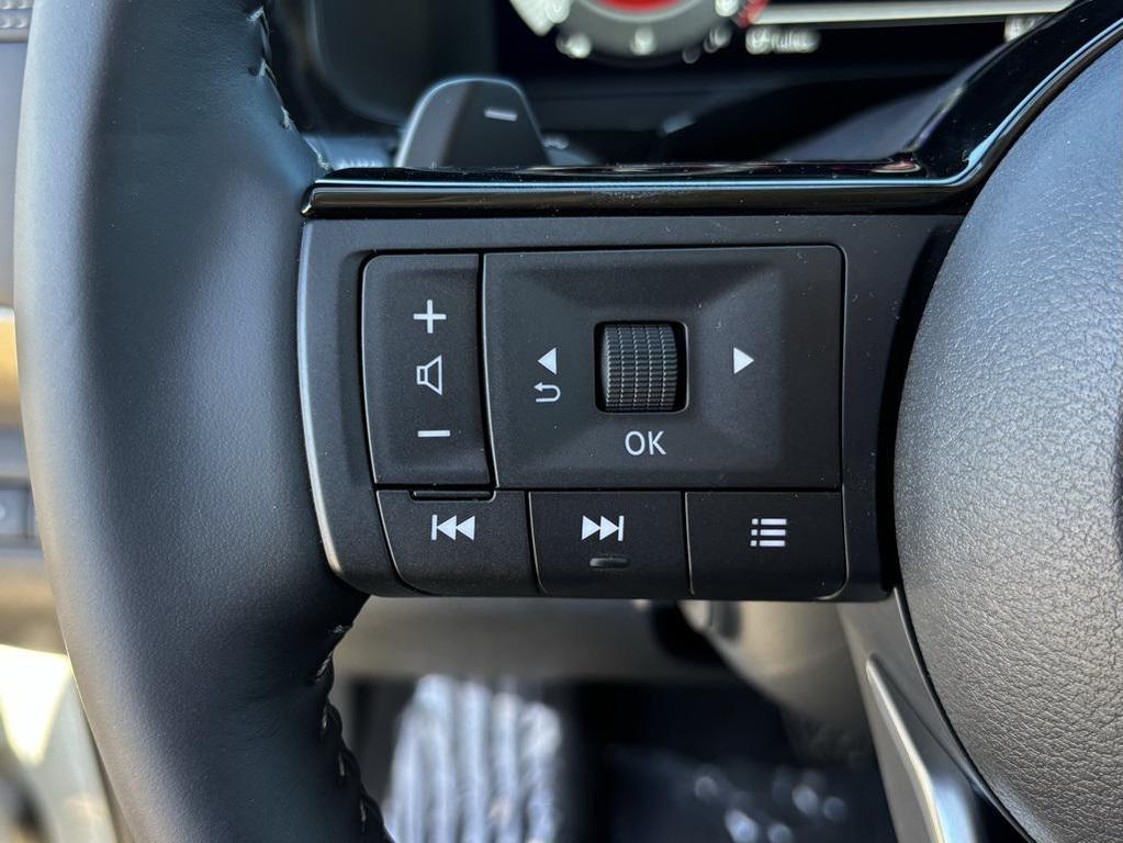 new 2025 Nissan Pathfinder car, priced at $52,490