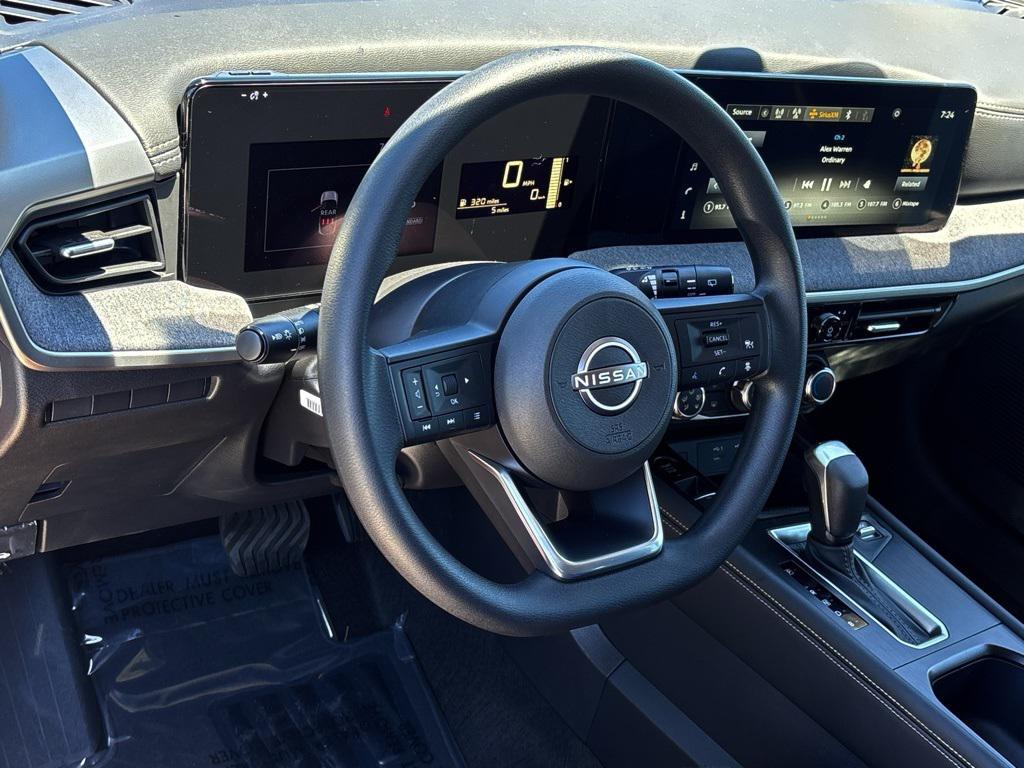 new 2025 Nissan Kicks car, priced at $29,130