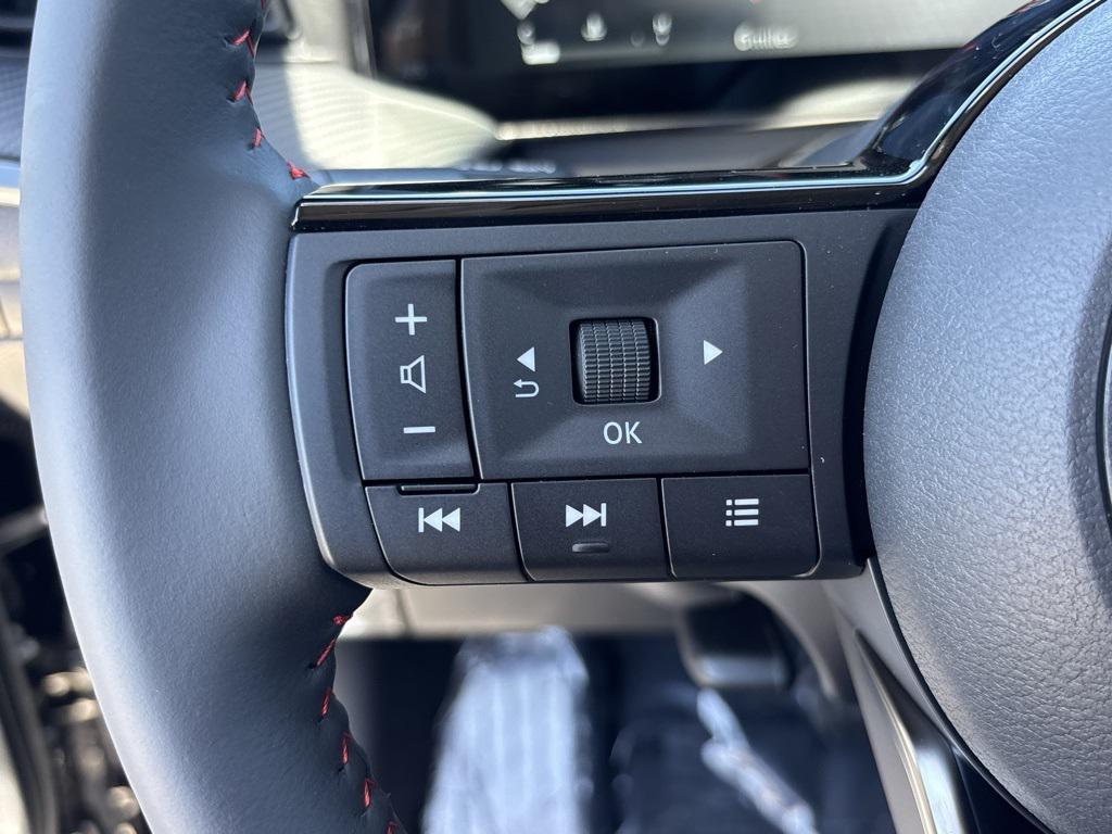 new 2025 Nissan Kicks car, priced at $27,450