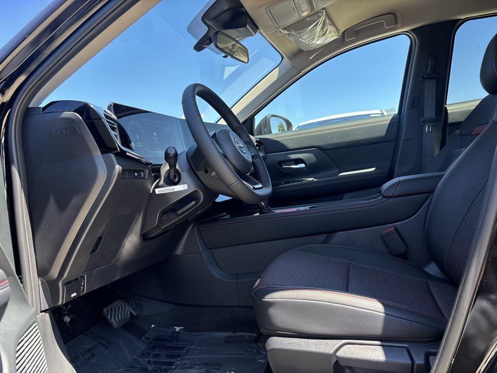 new 2025 Nissan Kicks car, priced at $27,450