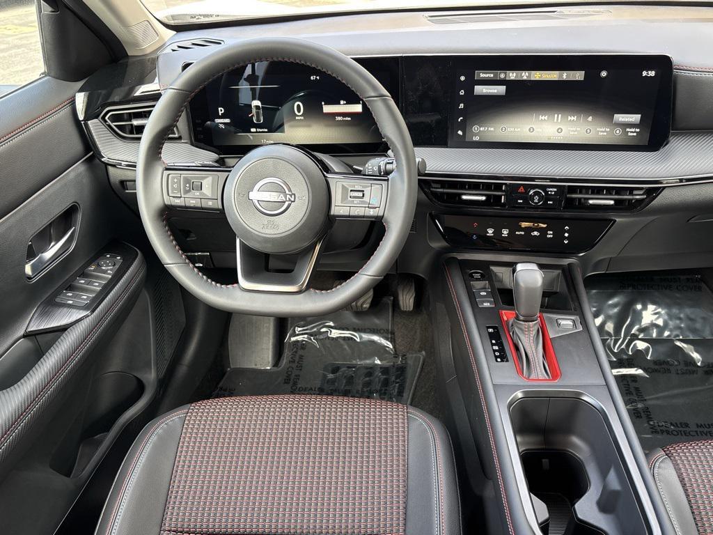 new 2025 Nissan Kicks car, priced at $27,725