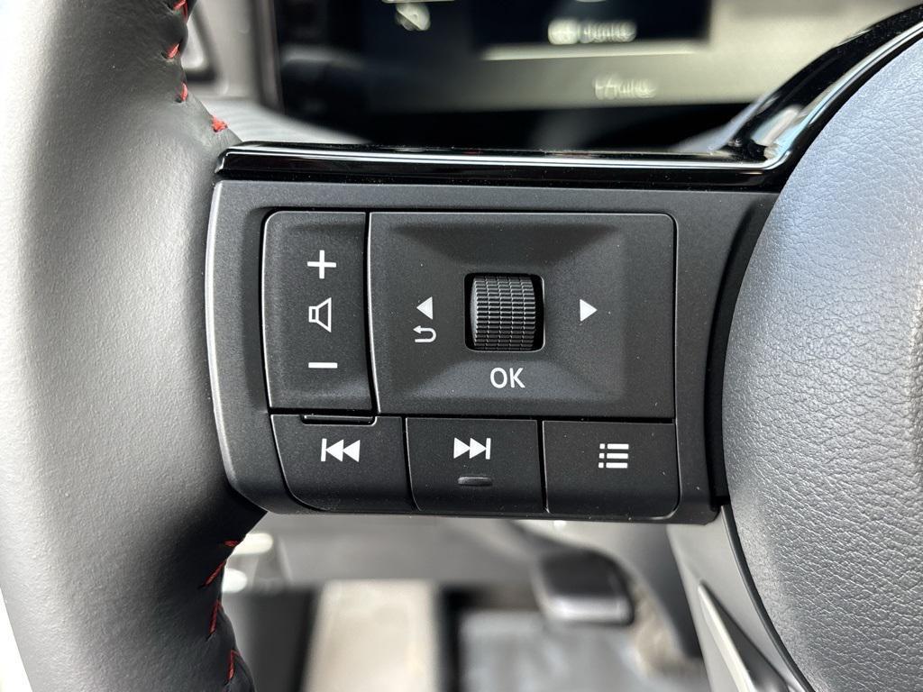 new 2025 Nissan Kicks car, priced at $27,725