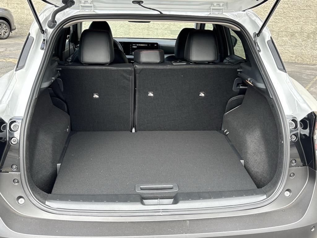 new 2025 Nissan Kicks car, priced at $27,725