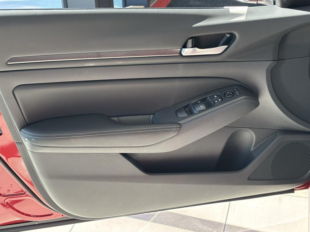 new 2025 Nissan Altima car, priced at $30,780