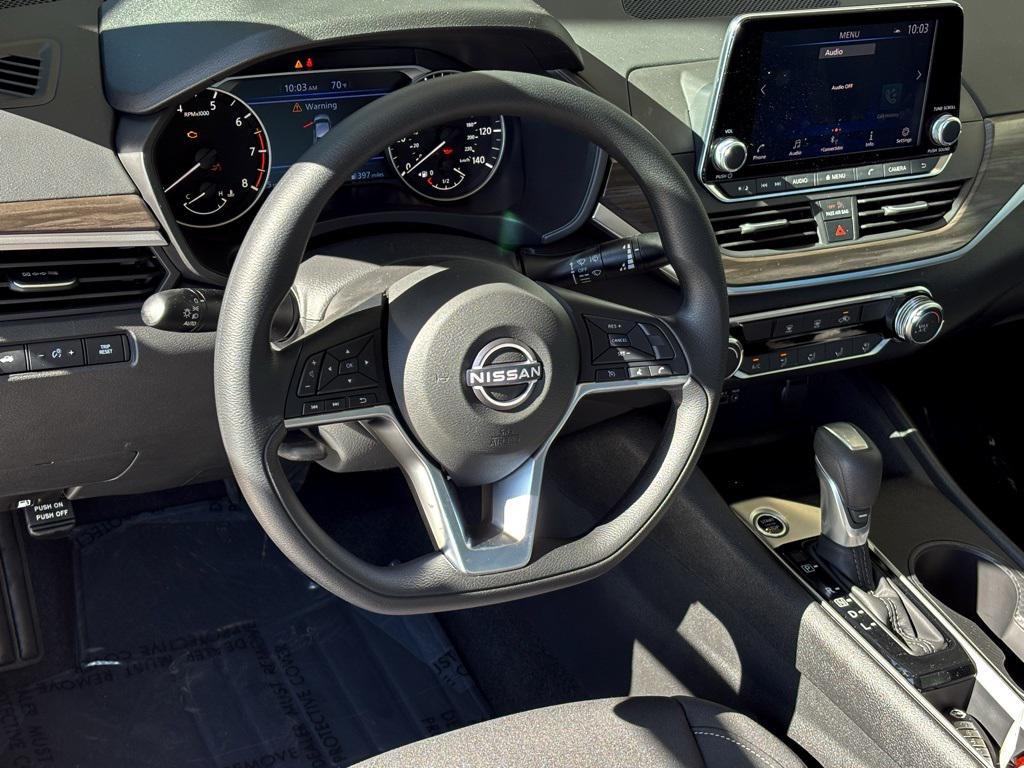 new 2025 Nissan Altima car, priced at $30,780