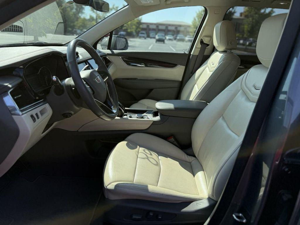 used 2020 Cadillac XT6 car