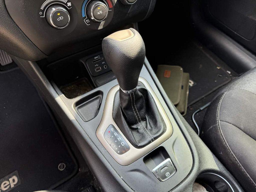 used 2015 Jeep Cherokee car, priced at $8,477