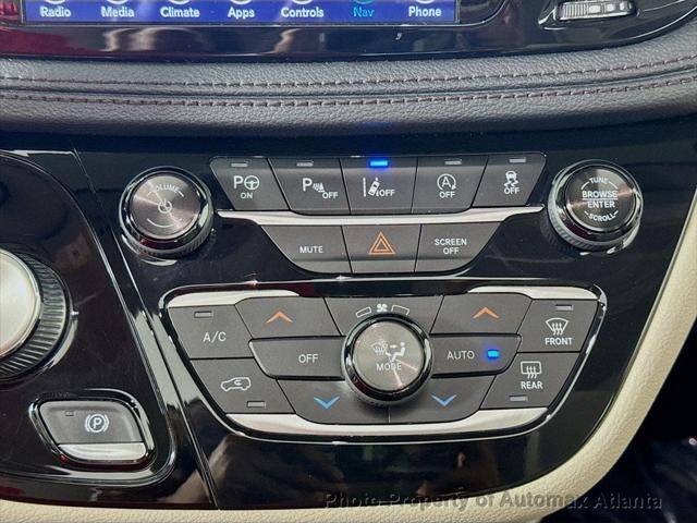 used 2018 Chrysler Pacifica car