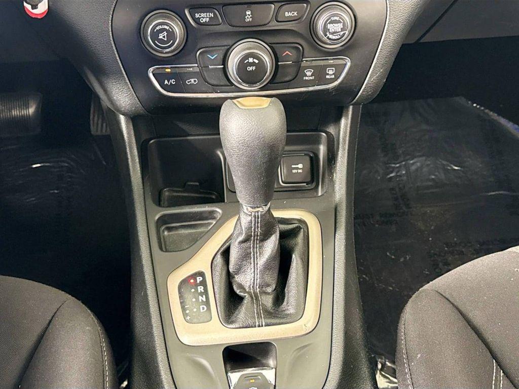 used 2014 Jeep Cherokee car, priced at $7,988