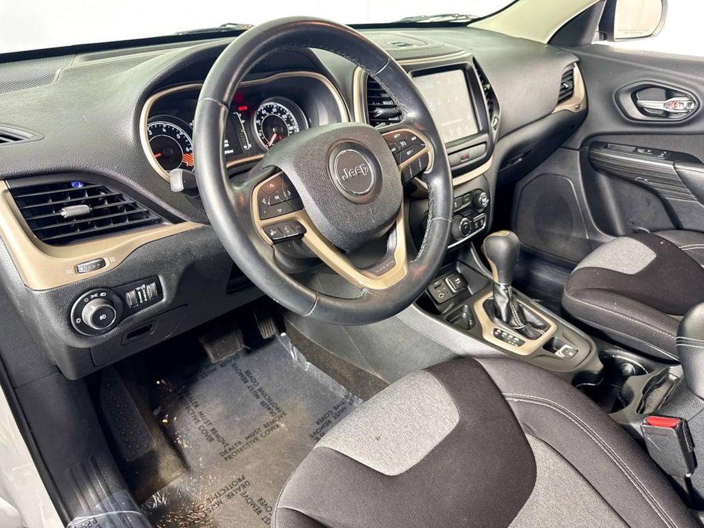 used 2014 Jeep Cherokee car, priced at $7,988