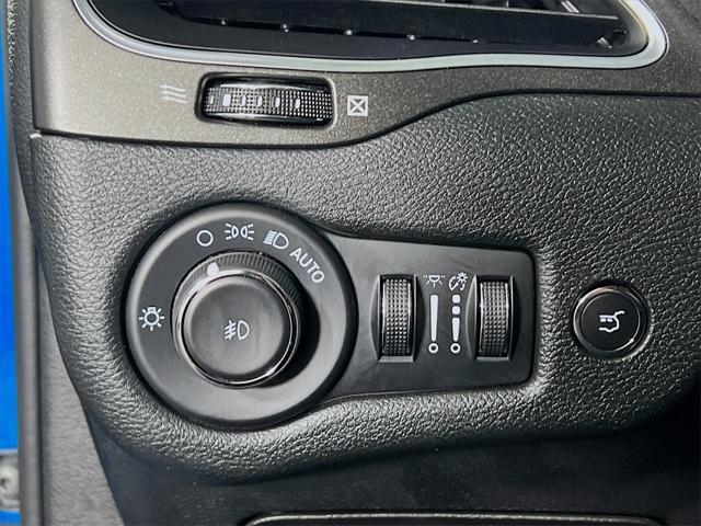 used 2023 Jeep Cherokee car, priced at $29,717