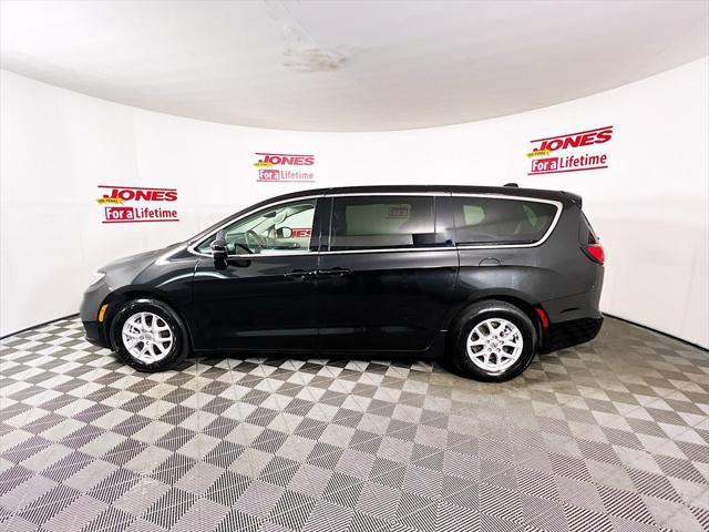 used 2023 Chrysler Pacifica car, priced at $24,998