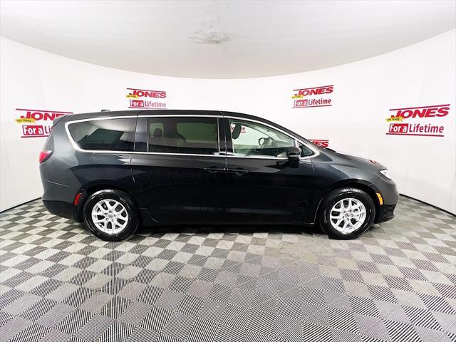 used 2023 Chrysler Pacifica car, priced at $24,998