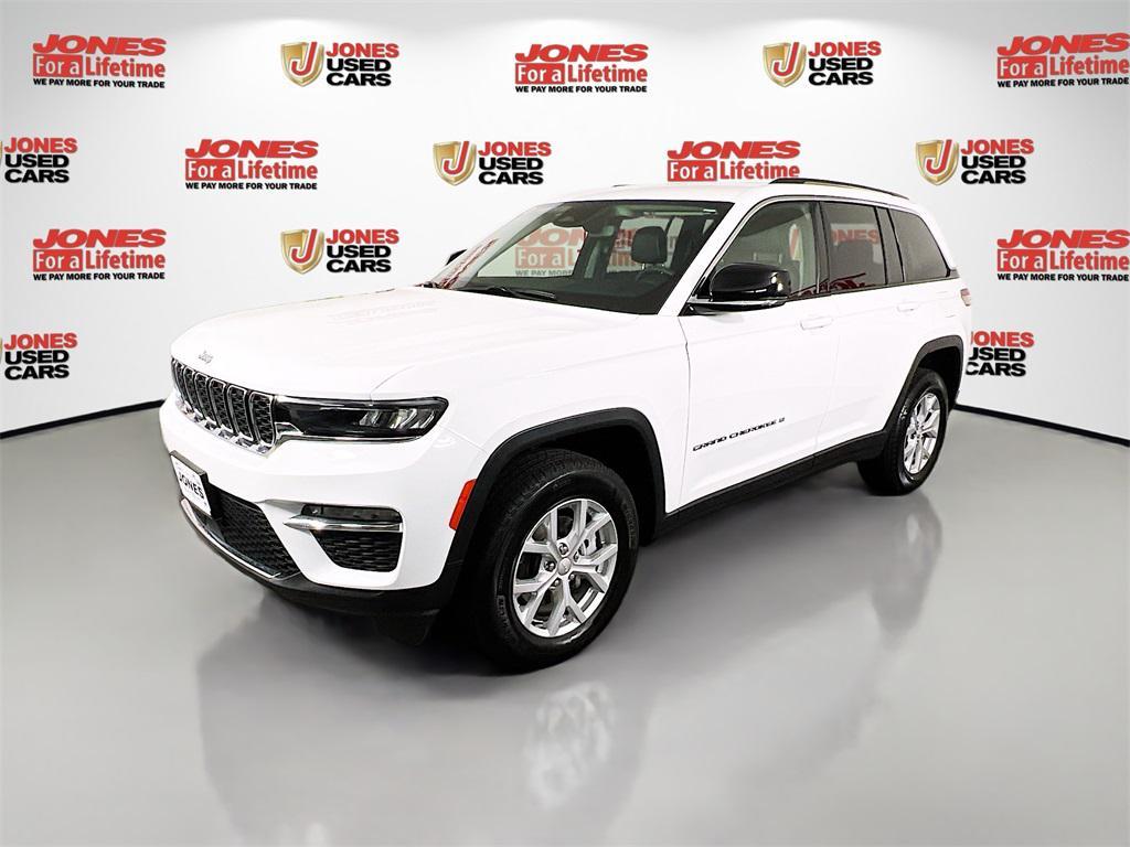 used 2023 Jeep Grand Cherokee car, priced at $31,996