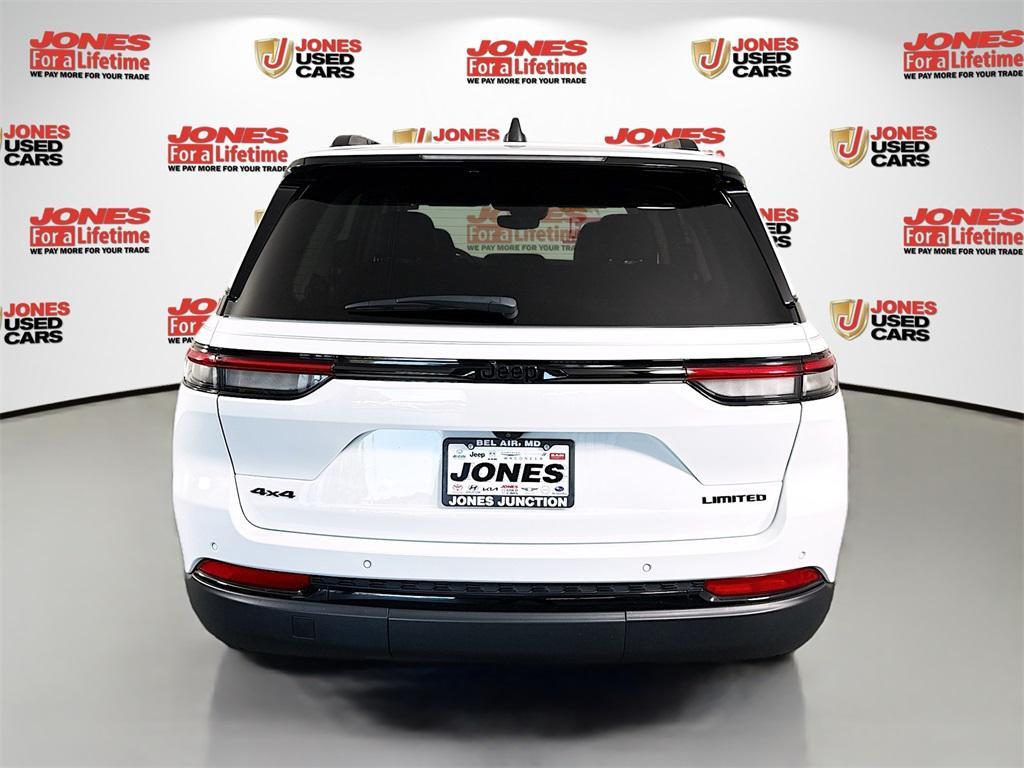 used 2023 Jeep Grand Cherokee car, priced at $30,999