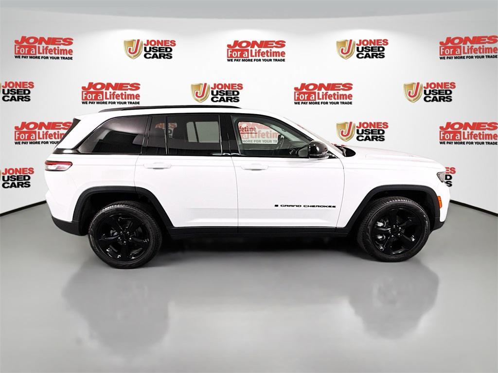 used 2023 Jeep Grand Cherokee car, priced at $30,999
