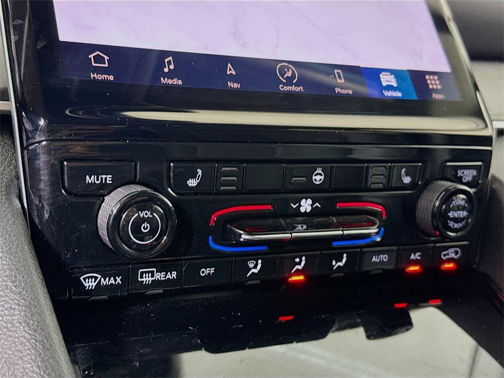 used 2023 Jeep Grand Cherokee car, priced at $30,999