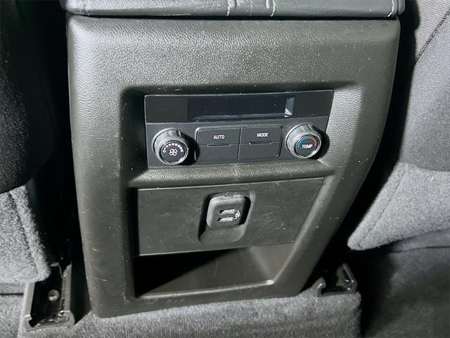 used 2022 Chevrolet Traverse car, priced at $28,746