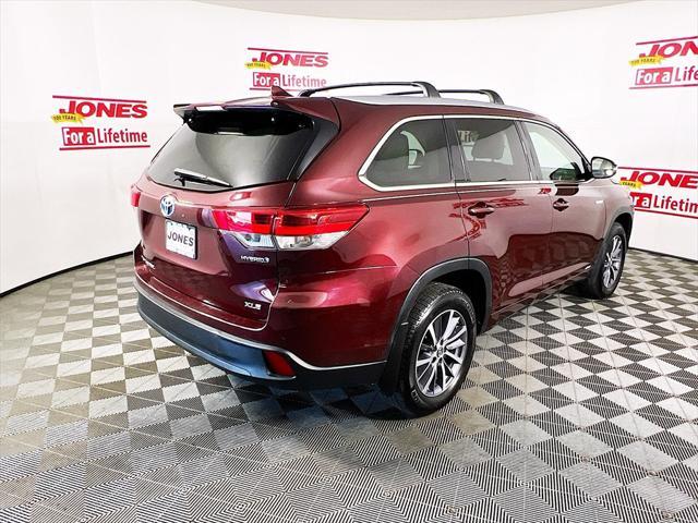 used 2018 Toyota Highlander Hybrid car, priced at $24,998