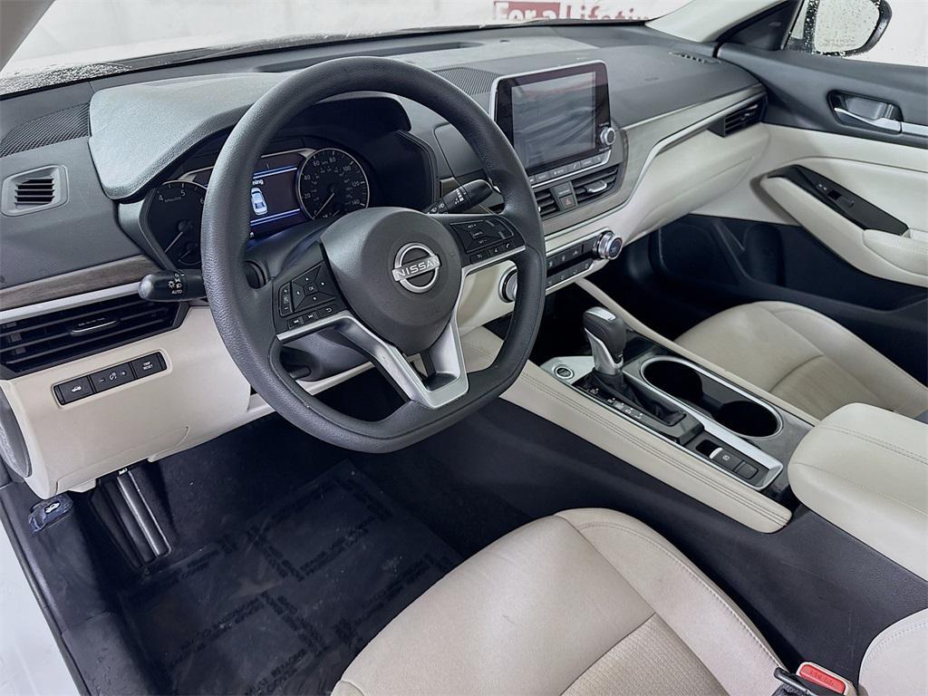used 2023 Nissan Altima car, priced at $22,604
