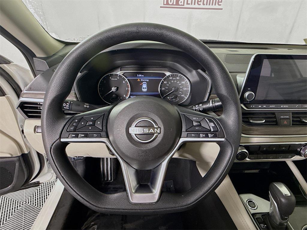 used 2023 Nissan Altima car, priced at $22,604