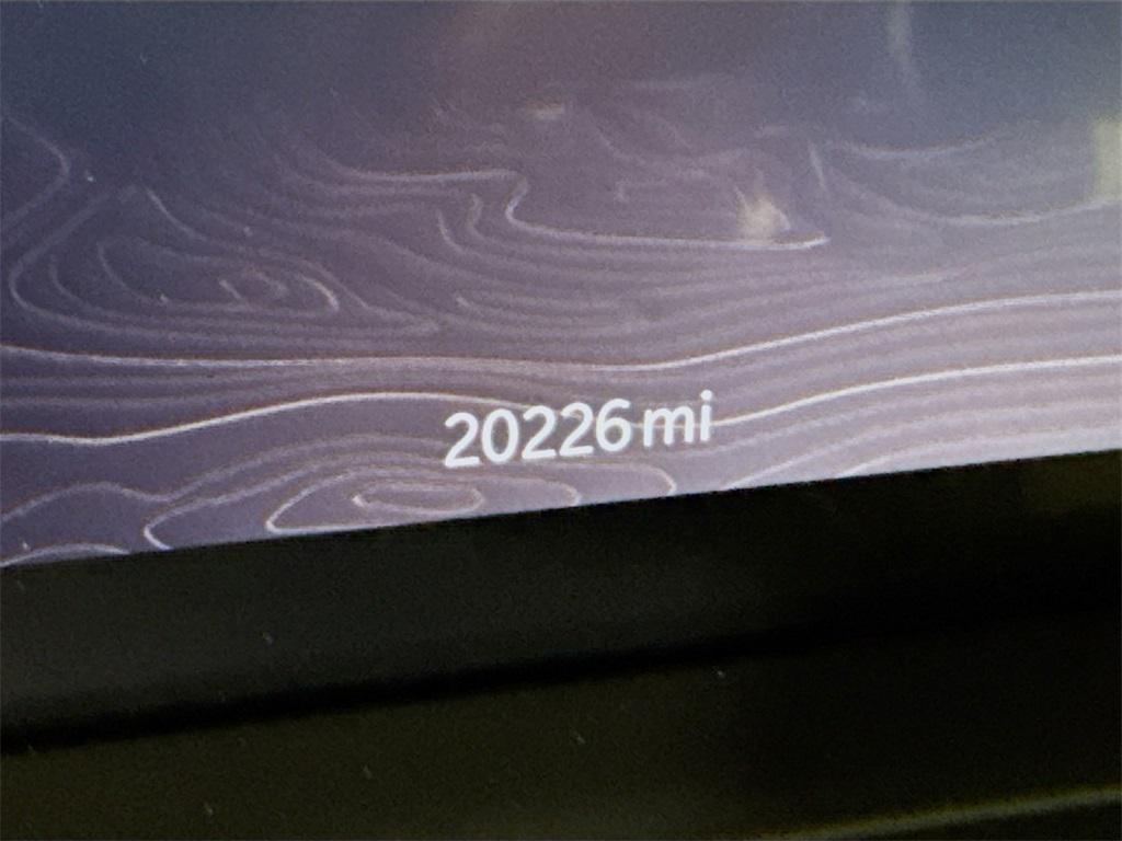 used 2023 Jeep Grand Cherokee L car, priced at $30,998