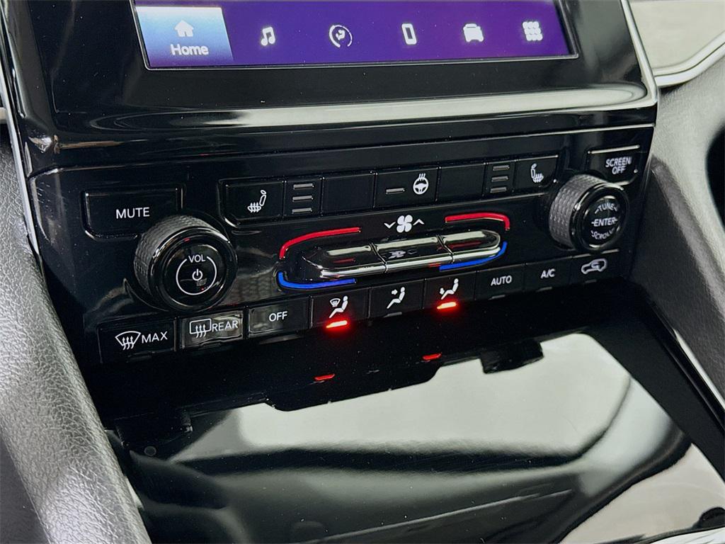 used 2023 Jeep Grand Cherokee L car, priced at $30,998