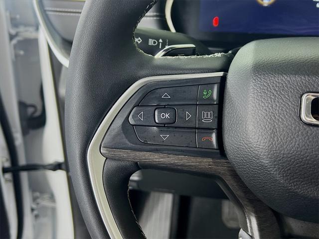 used 2024 Jeep Grand Cherokee car, priced at $38,995