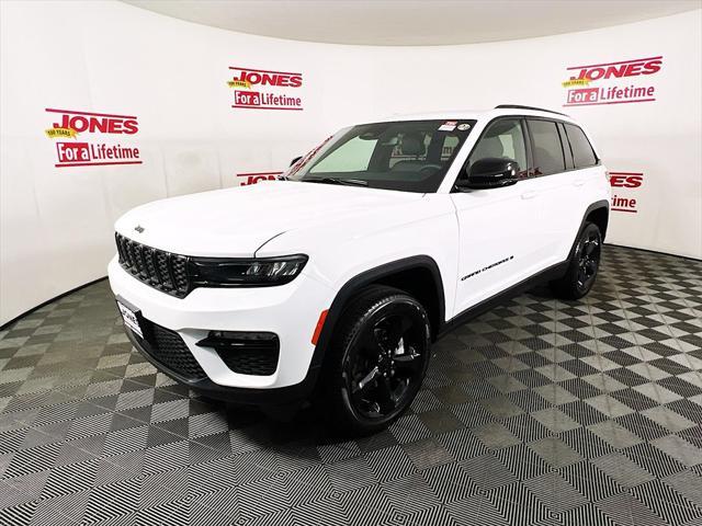 used 2024 Jeep Grand Cherokee car, priced at $38,995