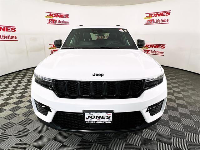 used 2024 Jeep Grand Cherokee car, priced at $38,995